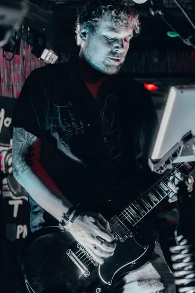 Live Music with Matt Daggett